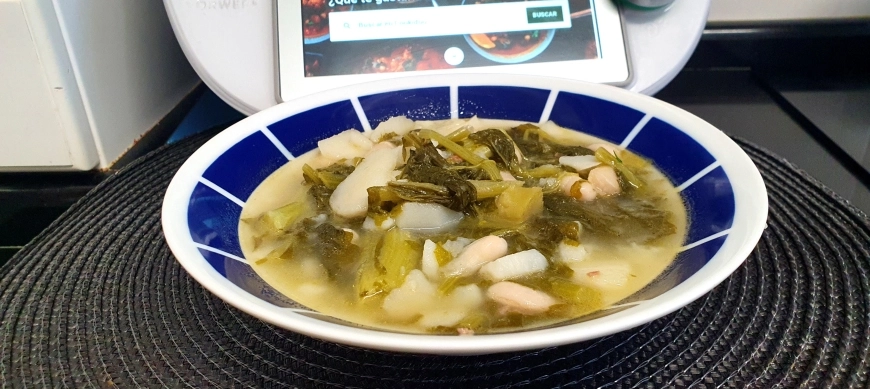 CALDO GALLEGO DE GRELOS