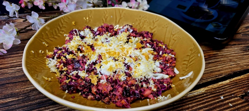 Ensalada detox de col lombarda