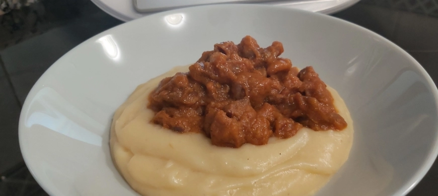 GUISO DE MOLLEJAS DE POLLO CON PURÉ DE PATATA