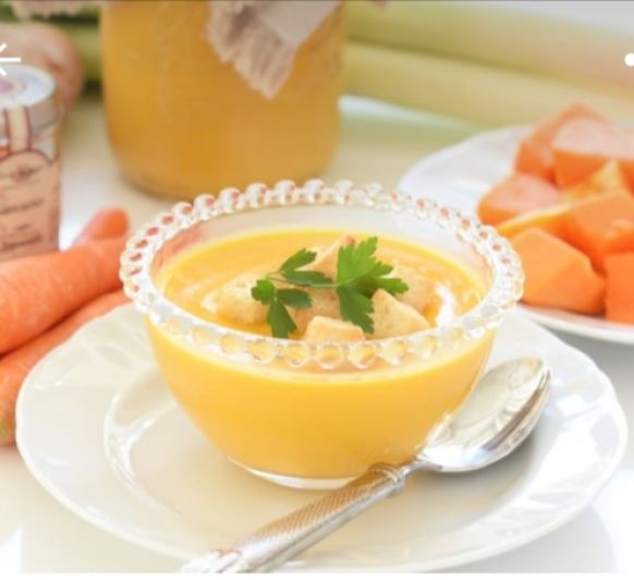 CREMA DE CALABAZA CON CURRY